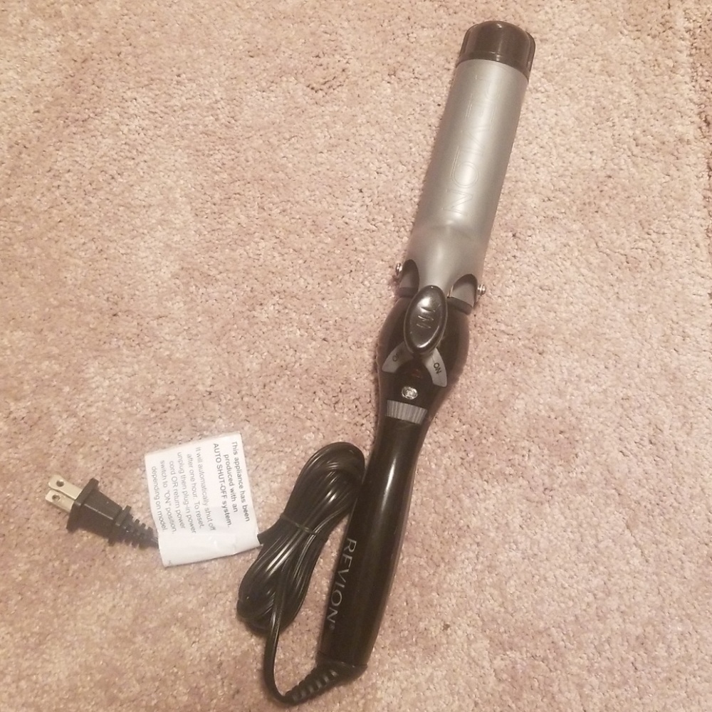 Revlon Ceramic Curling Iron, 1.5 Inch Barrel